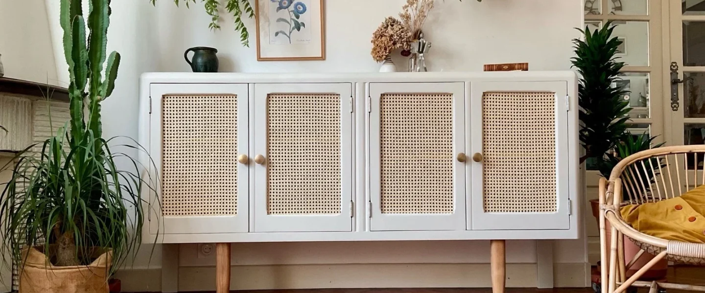 Enfilade en bois relookée : l&rsquo;incontournable du style vintage et scandinave