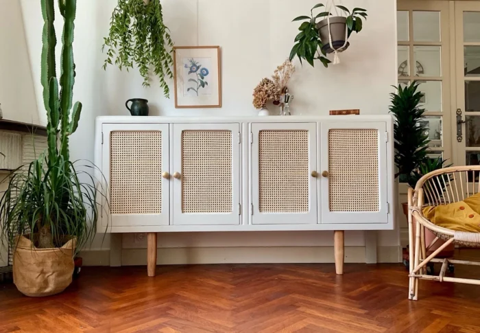 Enfilade en bois relookée : l&rsquo;incontournable du style vintage et scandinave