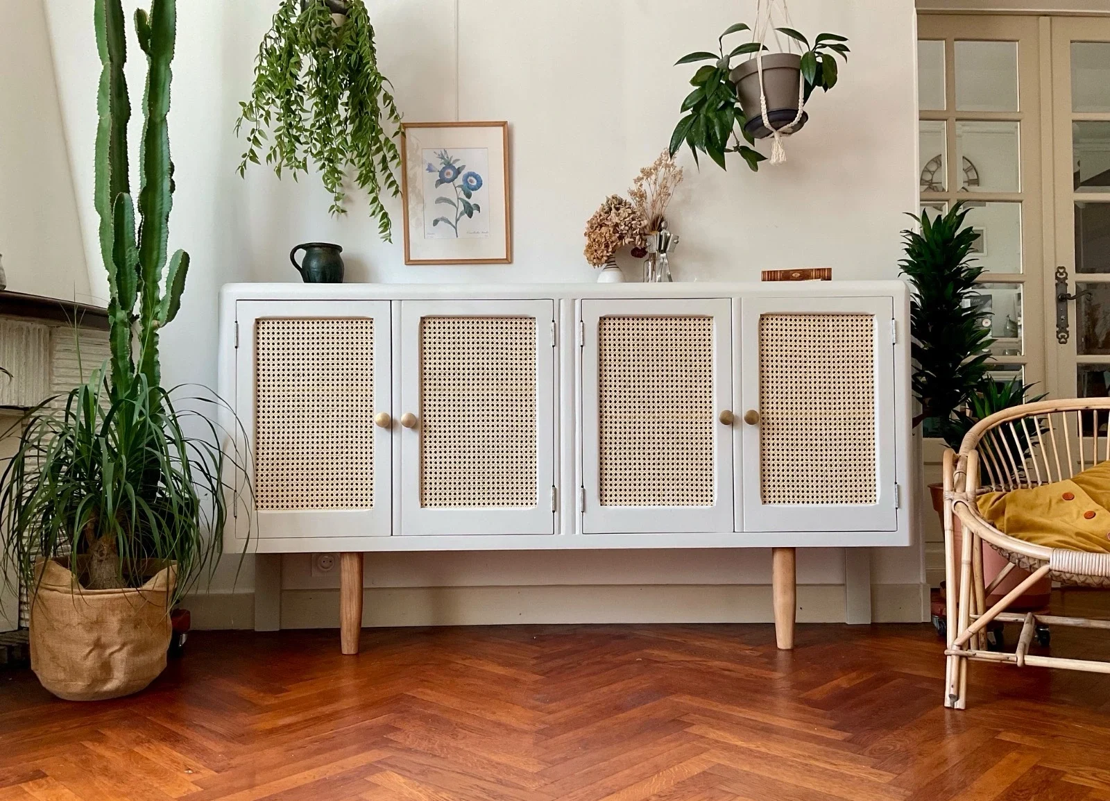 enfilade pieds compas portes cannage