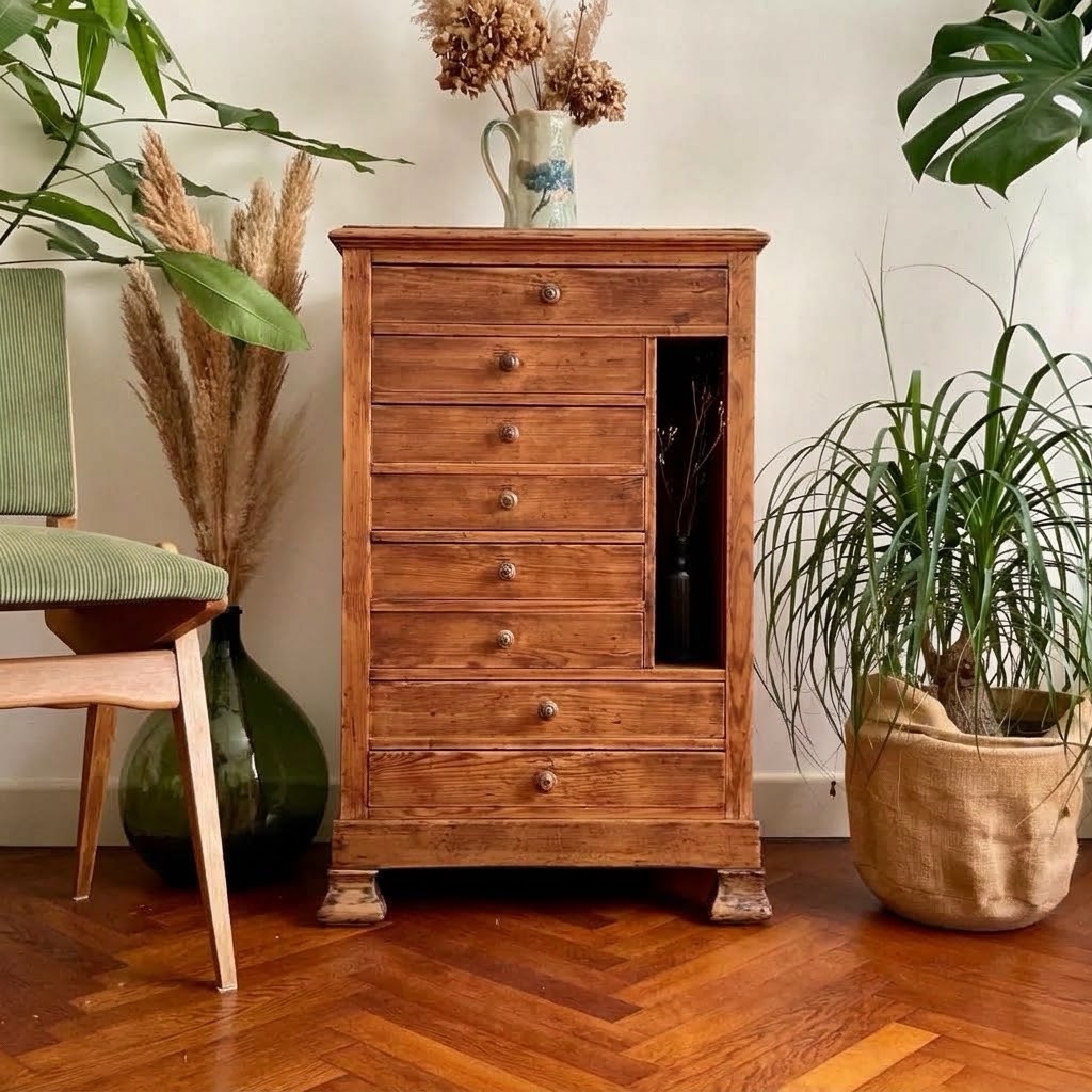 meuble de 1892 vintage rénové